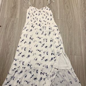 Abercrombie & Fitch Midi White and Blue Floral Dress, size large
